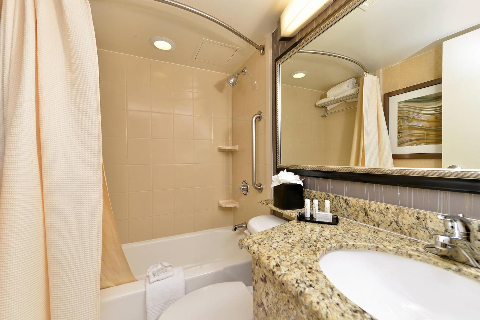 Courtyard By Marriott Denver Cherry Creek Eksteriør billede